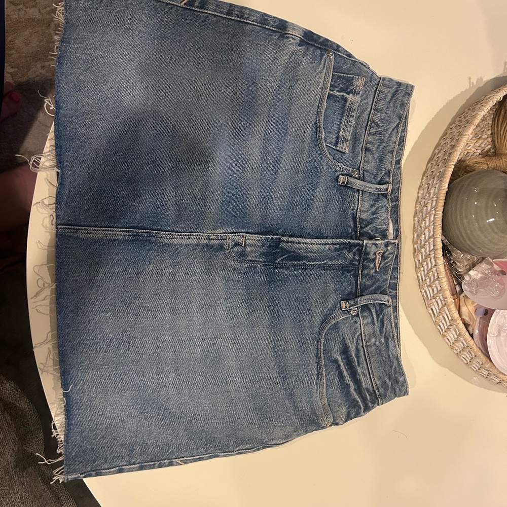 Good American Light Blue Denim Jeans